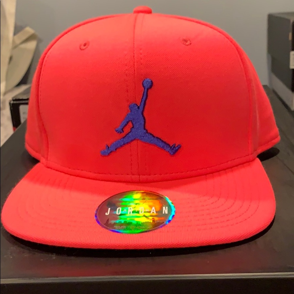 Jordan snap back